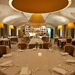 Отель Grand Visconti Palace 4*