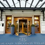 Отель Grand Visconti Palace