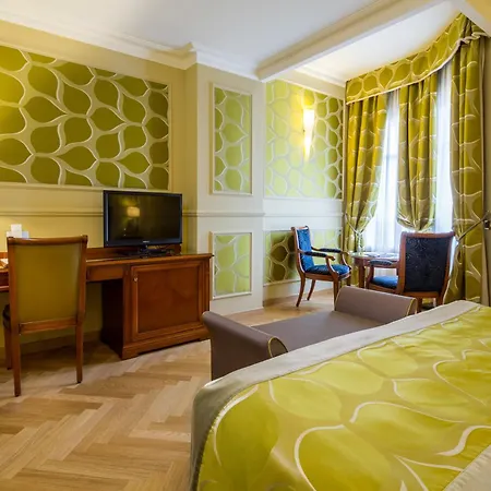 Szálloda Grand Visconti Palace 4*