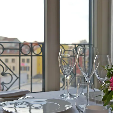 Szálloda Grand Visconti Palace Milánó