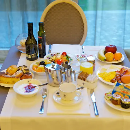 Hotel Grand Visconti Palace